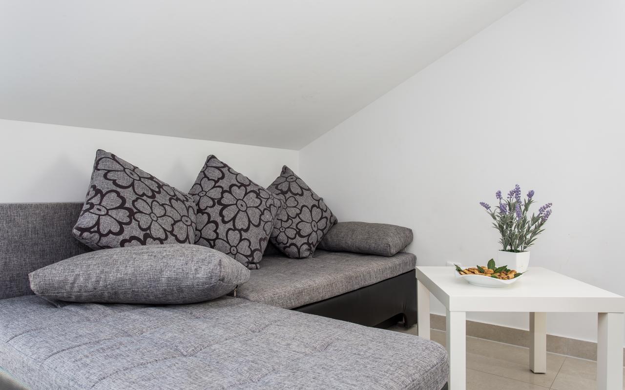 Apartments Lavanda Baška Eksteriør billede